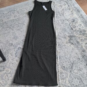 WHBM Forme Sleeveless Dark Olive Green Ribbed Maxi Dress Medium